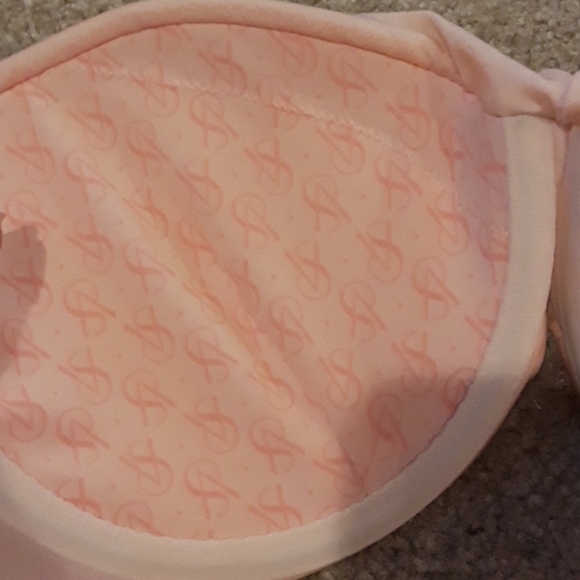 Victoria's Secret Strapless Bikini Top - Picture 3 of 4